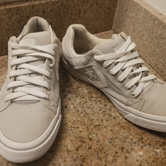 Converse All star unisex gray & white tennis shoes Men's  9  Women's 10.5 - Picture 7 of 15